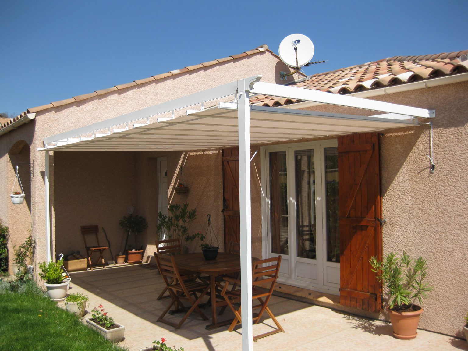 Pergola à Toile Rétractable Manuelle - Aluminium, Pergola Standard ...